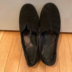 EUC black Born suede flats